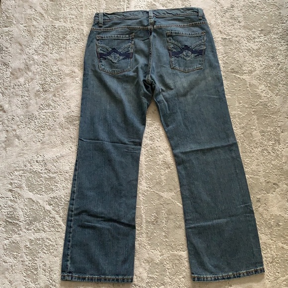 Men’s DKNY Jeans - Picture 5 of 5